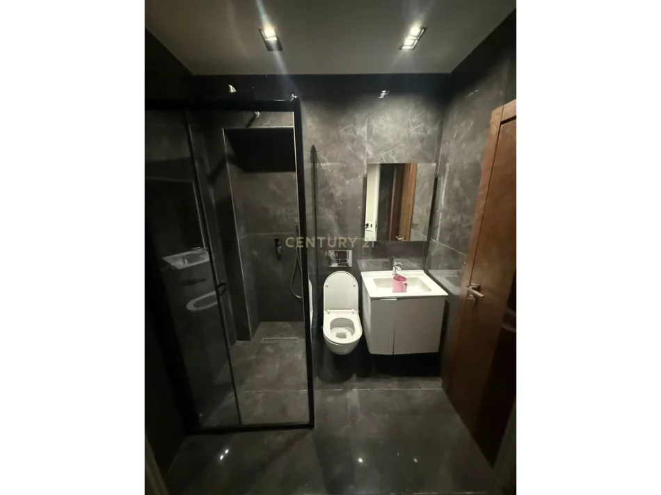 Tirane, shitet apartament 4+1 , 99 m² 210.000 € 