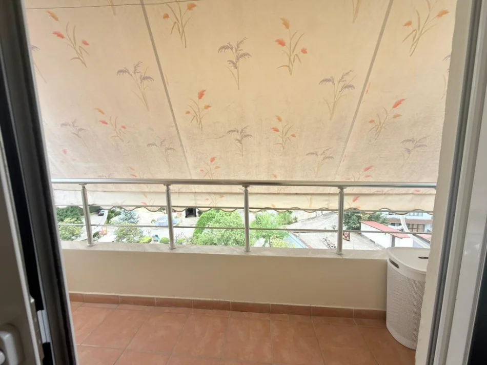Tirane, shitet apartament 1+1 Kati 5, 65 m² 95.000 € 