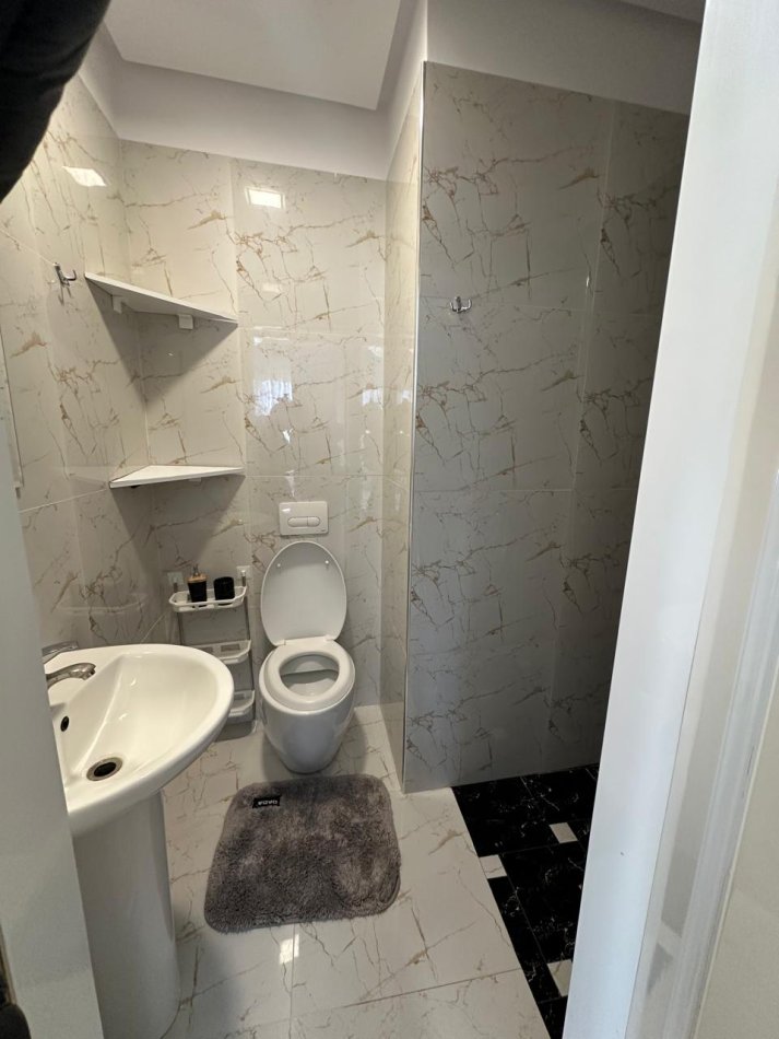 Tirane, shitet apartament 2+1 Kati 7, 98 m² 203.000 € (Liqeni i Thate)