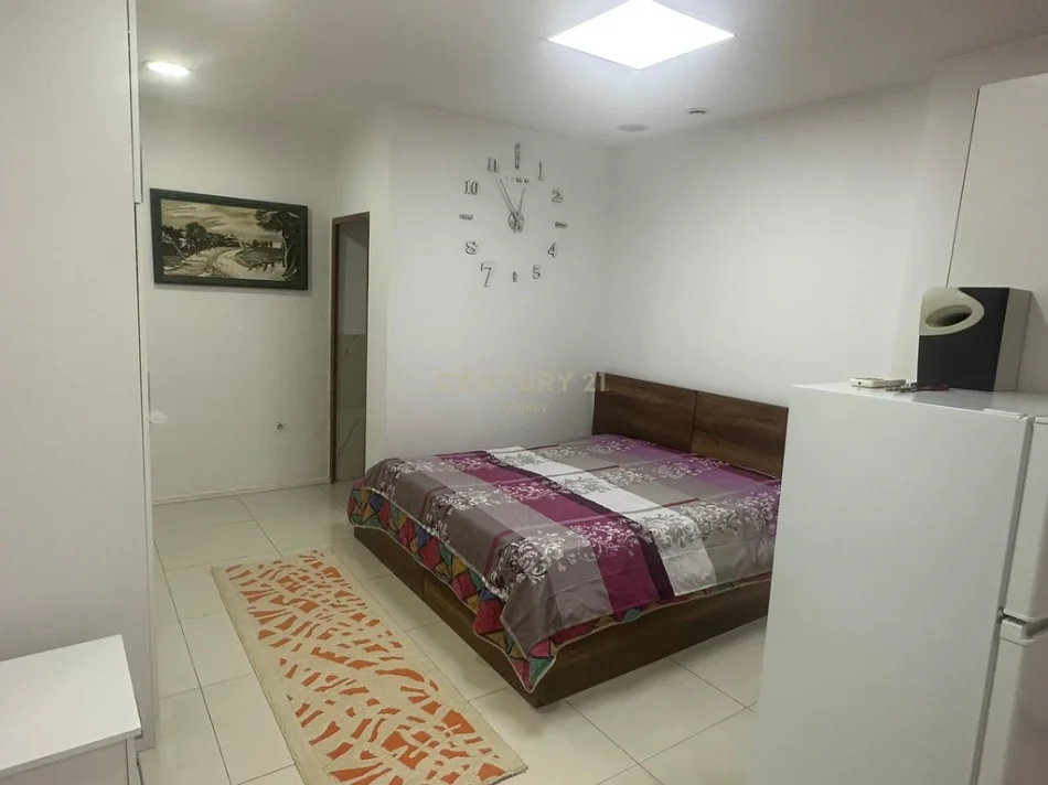 Tirane, shitet garsonier Studio , 37 m² 60.000 € (Kombinat)