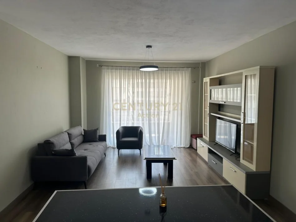 Tirane, shitet apartament 1+1 Kati 5, 73 m² 120.000 € 