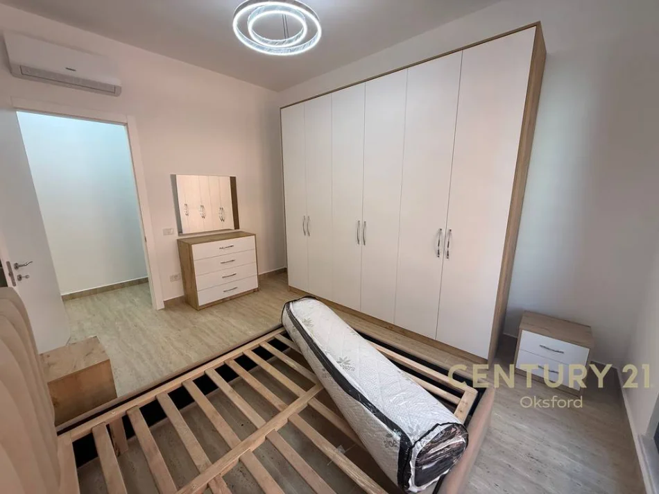 Tirane, jepet me qera apartament 1+1 Kati 5, 78 m² 800 € (delijorgji)