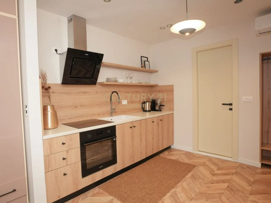 Tirane, shitet apartament 1+1 Kati 0, 81 m² 210.000 € (siri kodra)