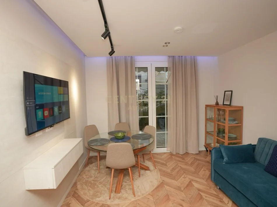 Tirane, shitet apartament 1+1 Kati 0, 81 m² 210.000 € (siri kodra)