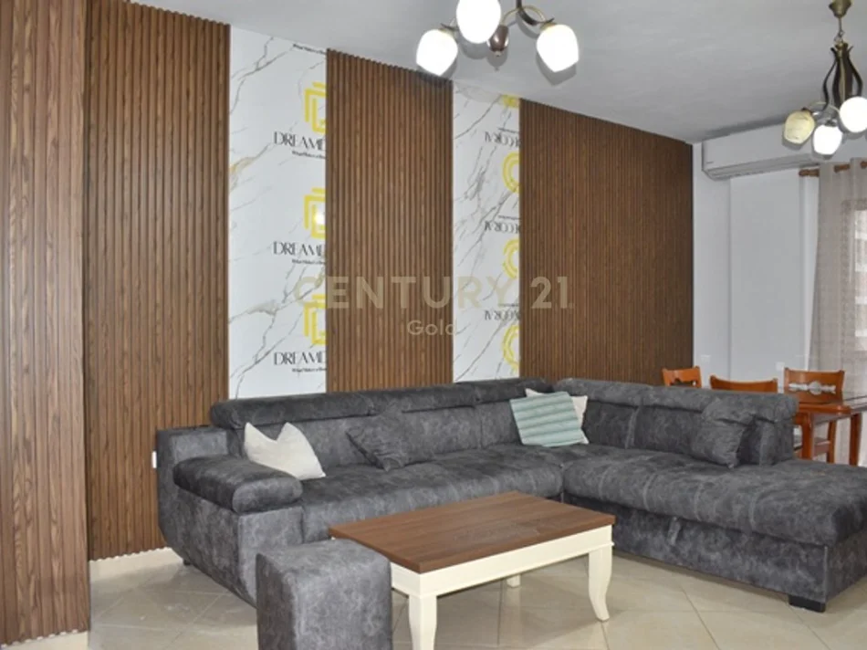 Tirane, jepet me qera apartament 2+1 Kati 4, 649 m² 650 € (don bosko)