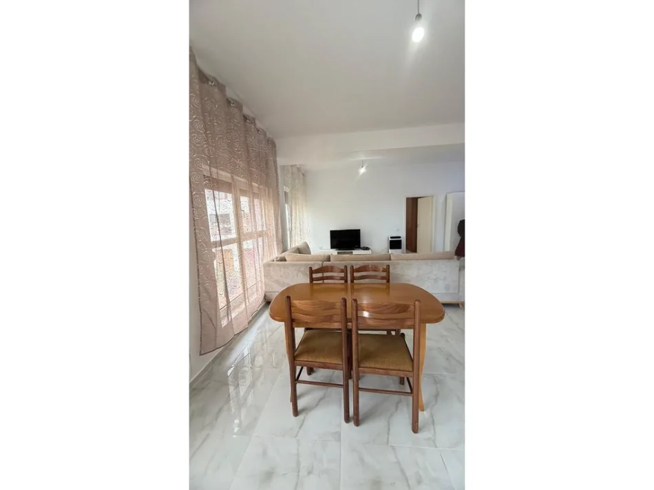 Tirane, jepet me qera apartament 2+1 Kati 2, 110 m² 450 € (Ali dem)
