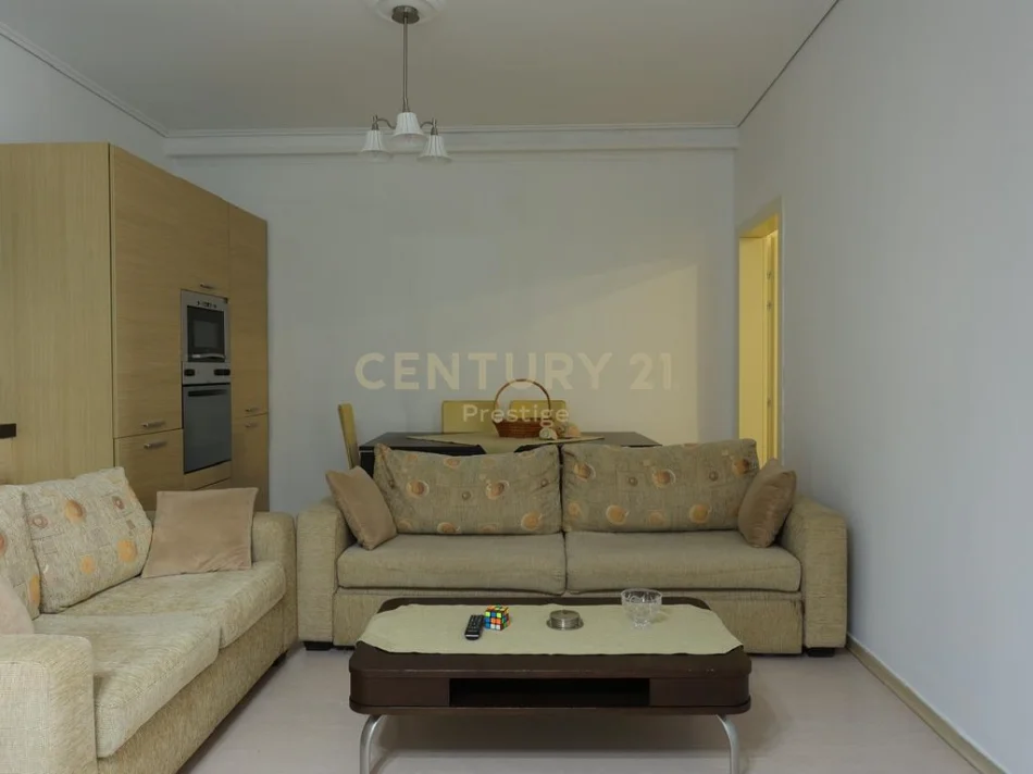 Tirane, shitet apartament 2+1+Ballkon Kati 5, 119 m² 210.000 € (tregu elektrik kompleksi grand)