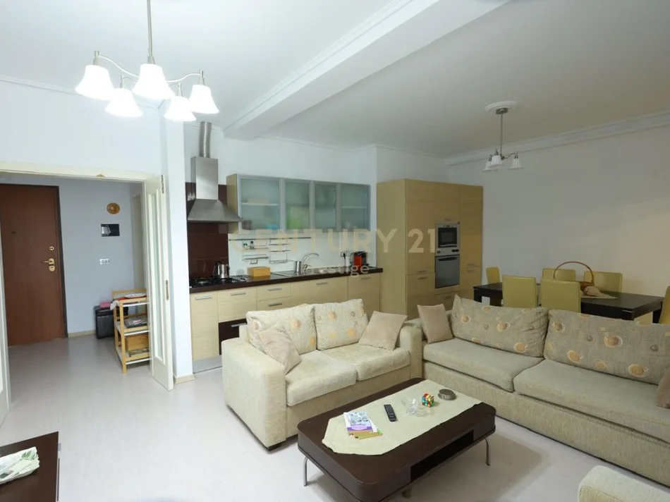 Tirane, shitet apartament 2+1 Kati 5, 119 m² 210.000 € (tregu elektrik)