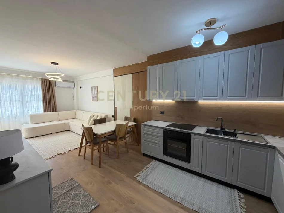Tirane, shitet apartament 1+1 Kati 5, 67 m² 121.000 € (astiri)