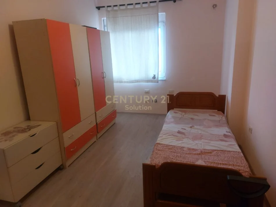 Tirane, jepet me qera apartament 2+1 Kati 7, 110 m² 470 € (yzberisht)