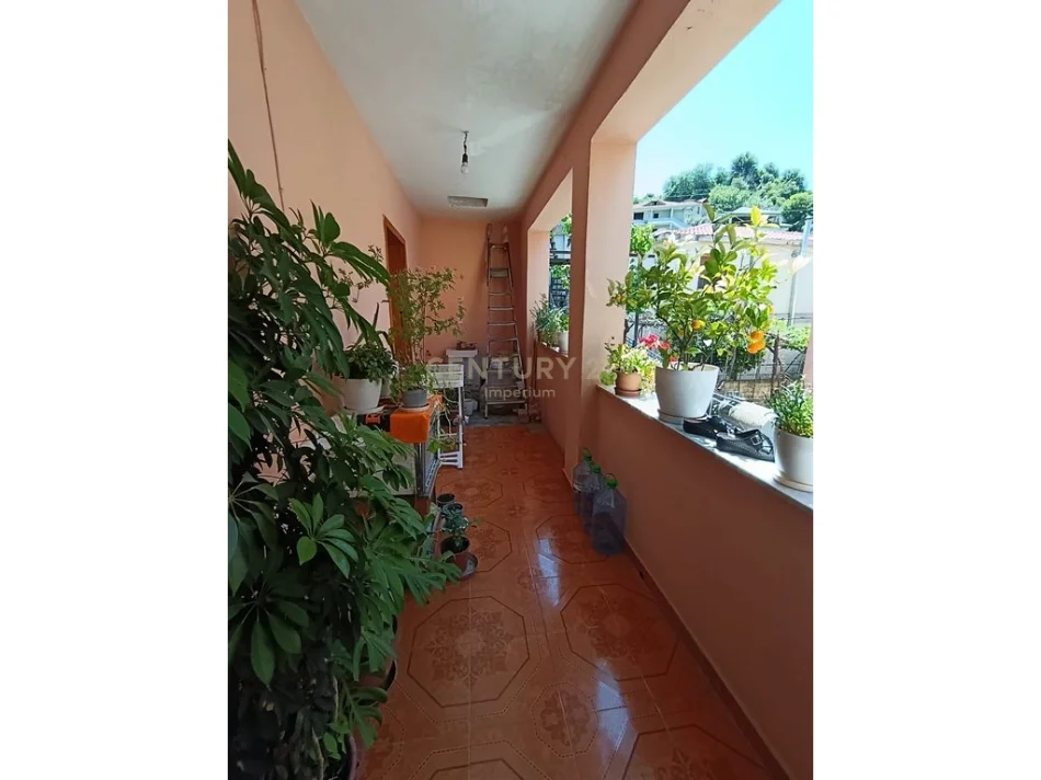 Tirane, shitet apartament 3+1+Ballkon Kati 2, 135 m² 150.000 € (misto mame)