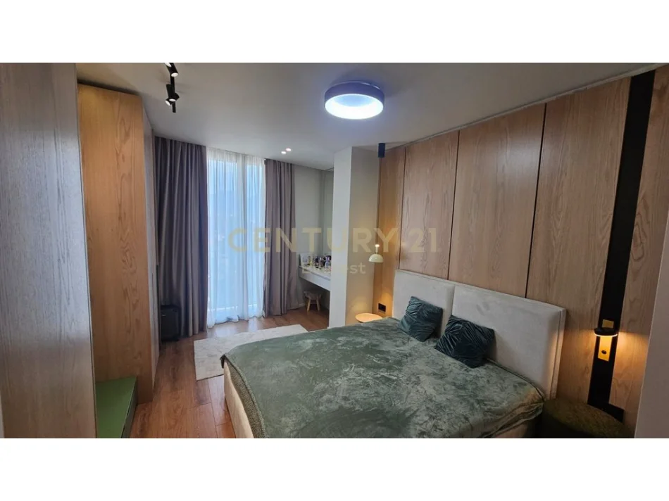 Tirane, jepet me qera apartament 1+1+Ballkon Kati 8, 75 m² 1.050 € (mine peza)
