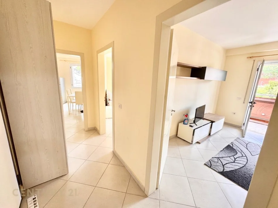 Tirane, shitet apartament 2+1 Kati 5, 82 m² 145.000 € (kopshti botanik)