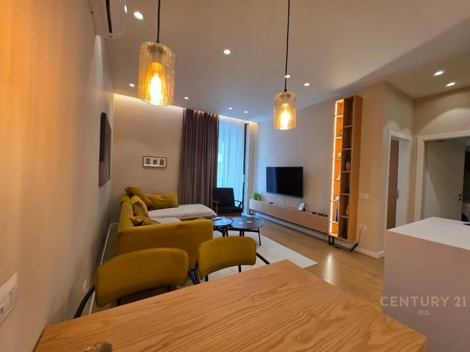 Tirane, jepet me qera apartament 1+1 Kati 5, 75 m² 1.200 € (liqeni thate radison)