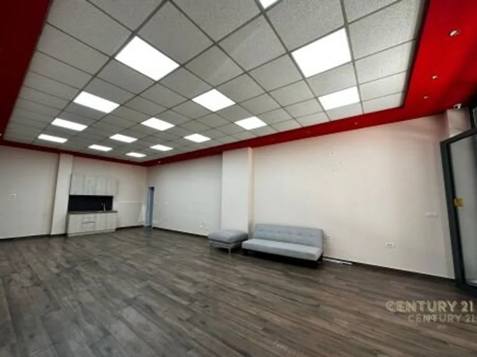 Tirane, shitet apartament 1+1 Kati 0, 80 m² 450.000 € (ish bllok)