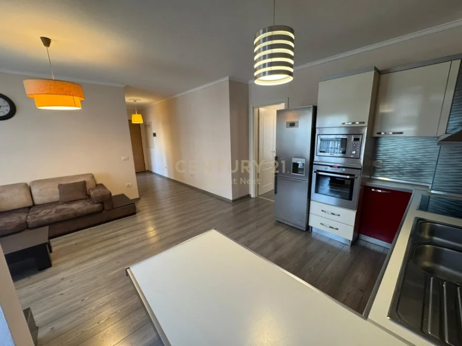 Tirane, jepet me qera apartament 2+1 Kati 5, 89 m² 1.000 € 