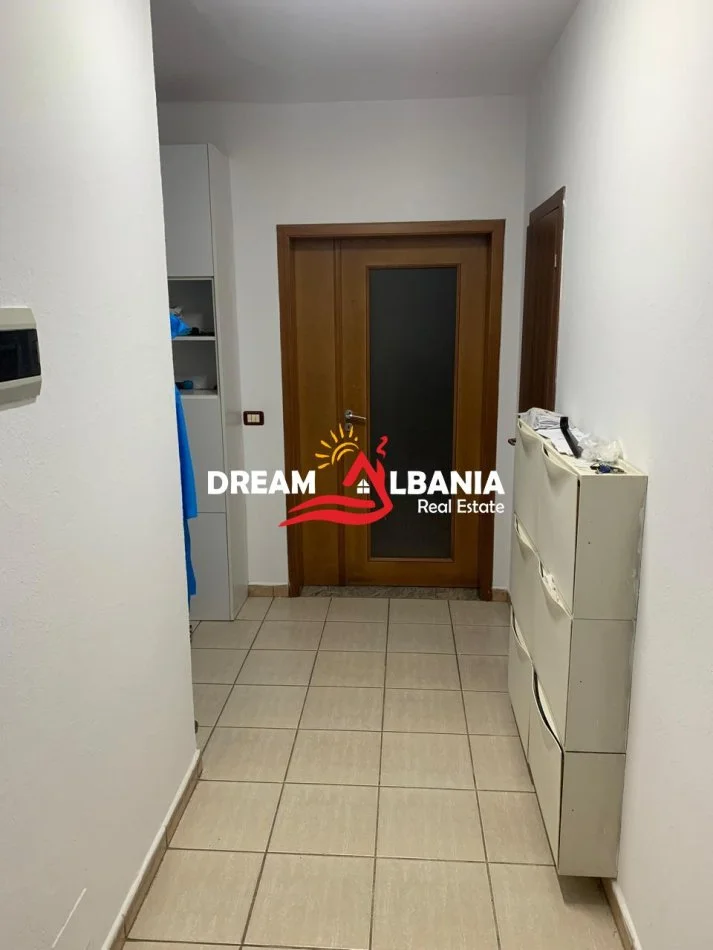 Tirane, shitet apartament 3+1+Ballkon Kati 3, 139 m² 330.000 € (Rruga e Elbasanit)