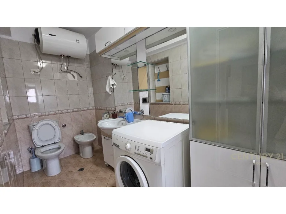Tirane, shitet apartament 2+1 Kati 3, 73 m² 180.000 € (Ali Demi)