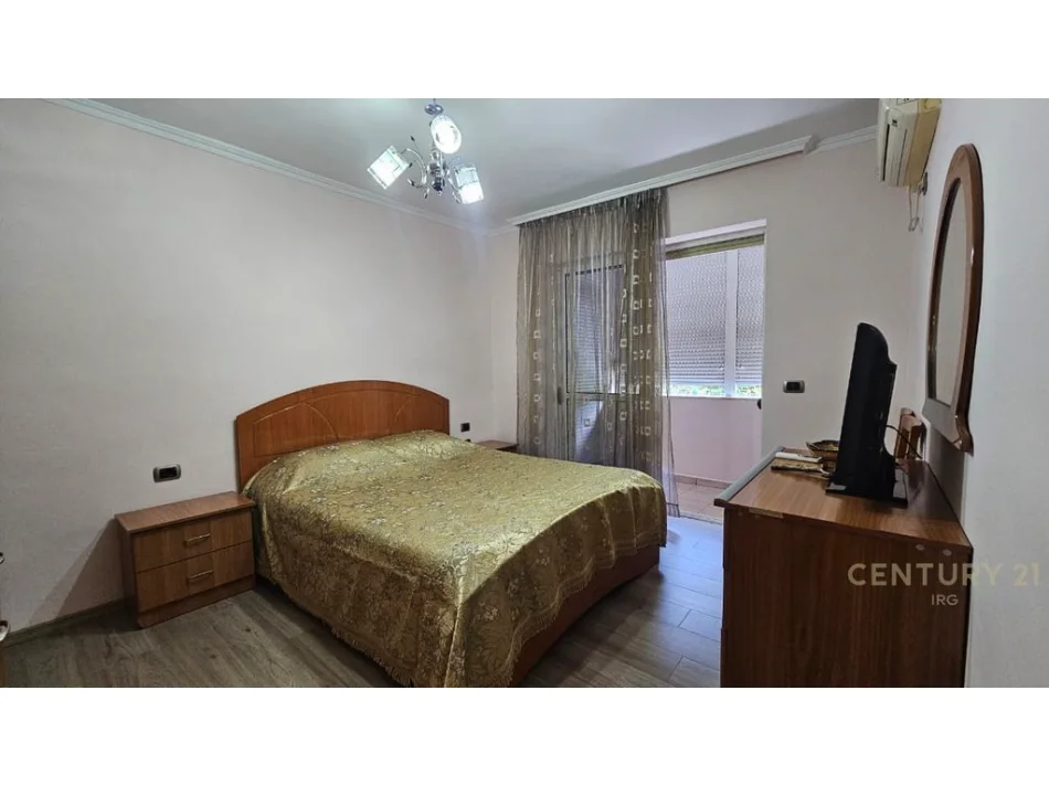 Tirane, shitet apartament 2+1 Kati 3, 73 m² 180.000 € (Ali Demi)