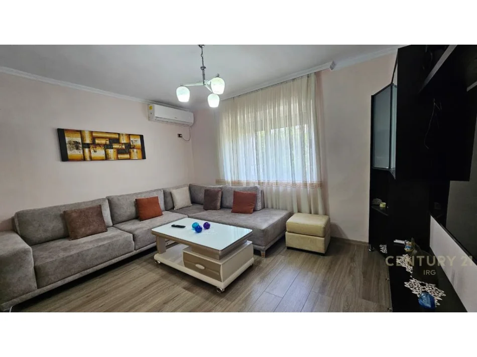 Tirane, shitet apartament 2+1 Kati 3, 73 m² 180.000 € (Ali Demi)