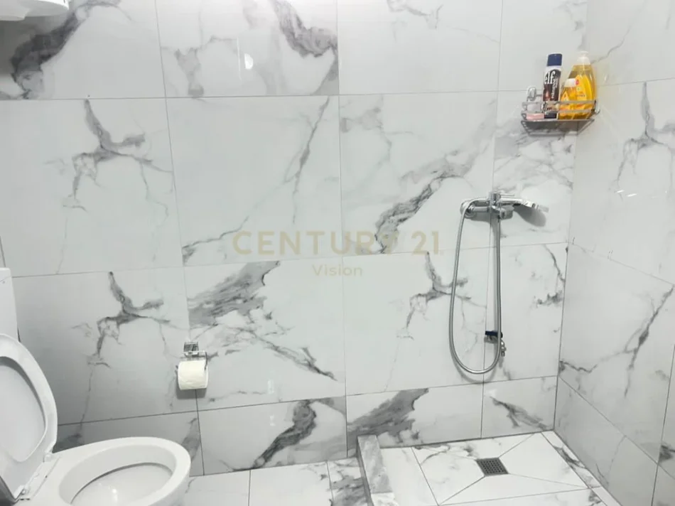 Shkoder, shitet apartament 1+1 Kati 1, 70 m² 72.000 € (bahce cakajve)