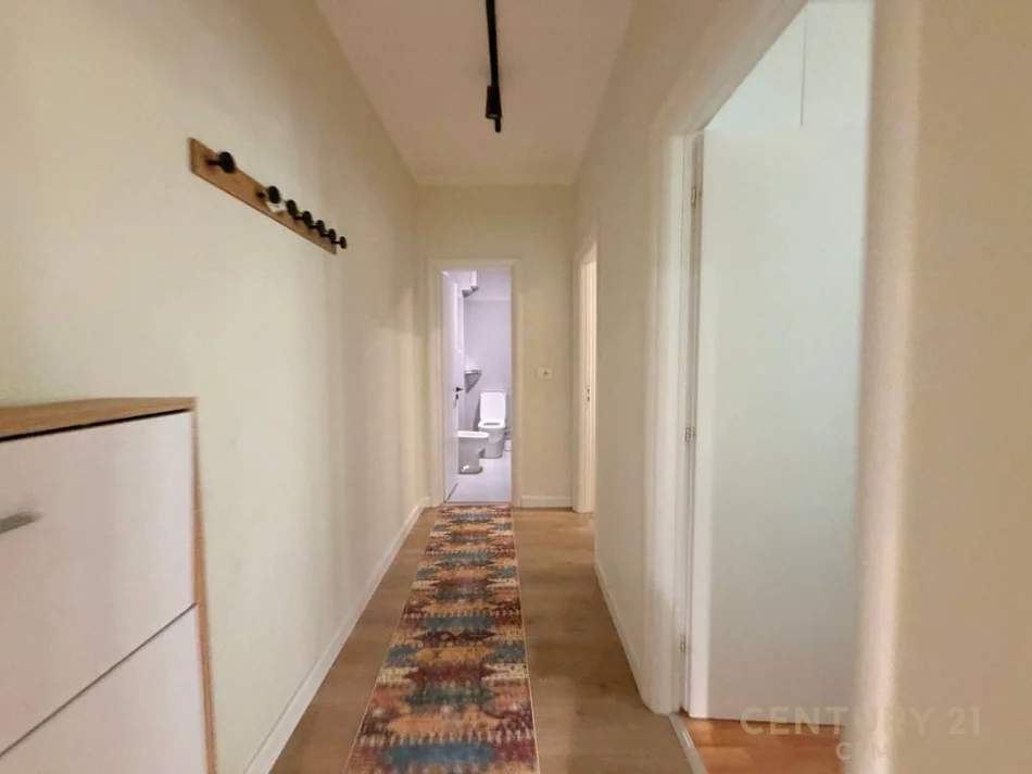 Tirane, jepet me qera apartament 2+1+Ballkon Kati 2, 96 m² 950 € 