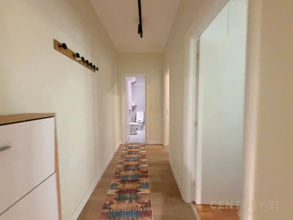 Tirane, jepet me qera apartament 2+1 Kati 2, 96 m² 950 € (kristal center)