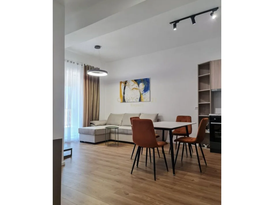 Tirane, jepet me qera apartament 1+1 Kati 7, 64 m² 422 € 