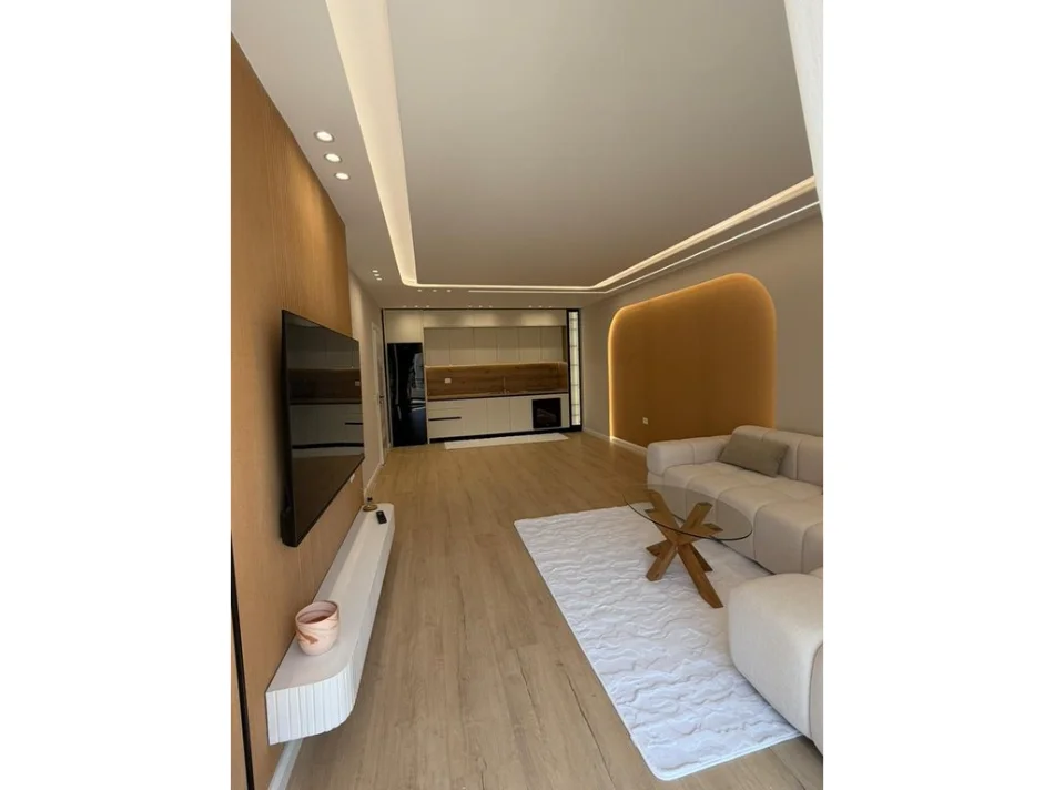 Tirane, shitet apartament 2+1+Ballkon Kati 3, 109 m² 165.000 € (astiri)