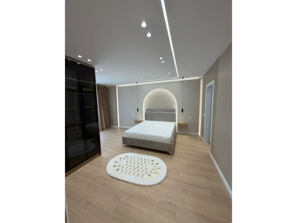 Tirane, shitet apartament 2+1+Ballkon Kati 3, 109 m² 165.000 € (astiri)
