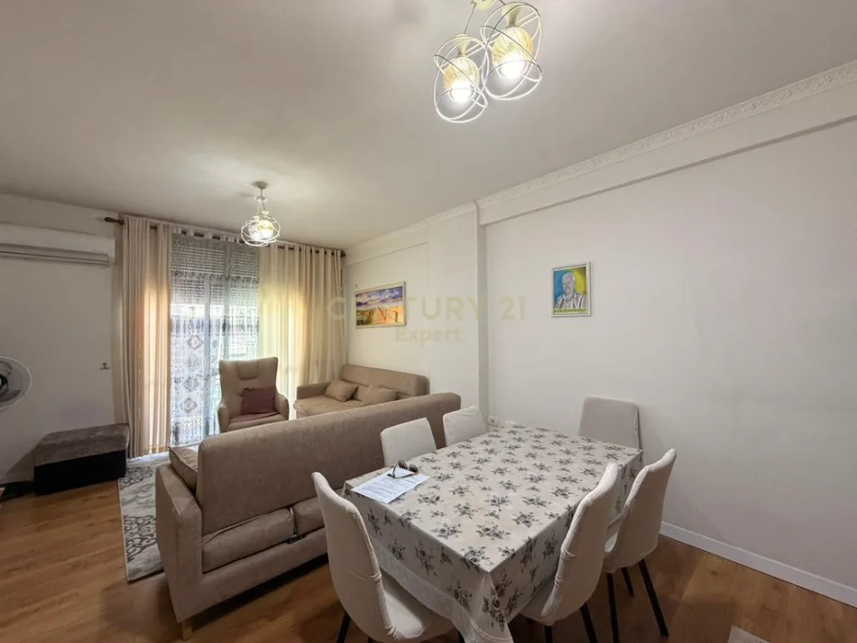 Tirane, shitet apartament 1+1 Kati 7, 74 m² 120.000 € (astiri)