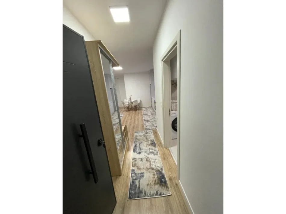 Tirane, jepet me qera apartament 1+1 Kati 6, 72 m² 520 € (laprake kompleksi aura)