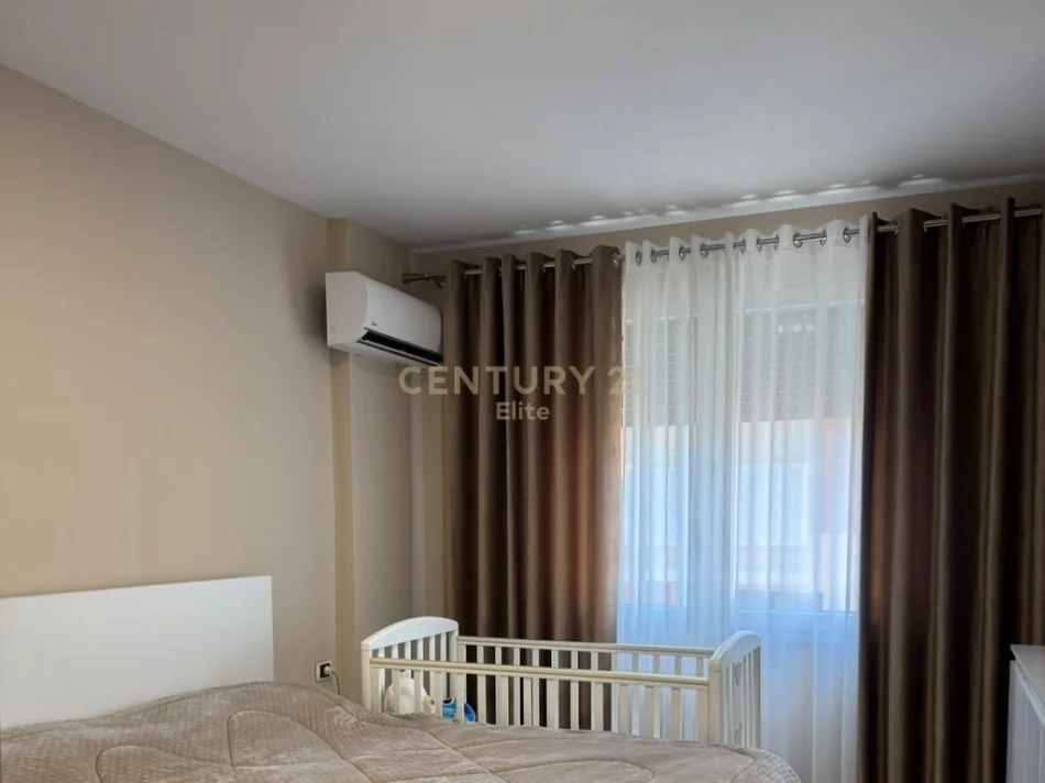 Tirane, jepet me qera apartament 2+1 Kati 9, 95 m² 850 € (21 dhjetori)