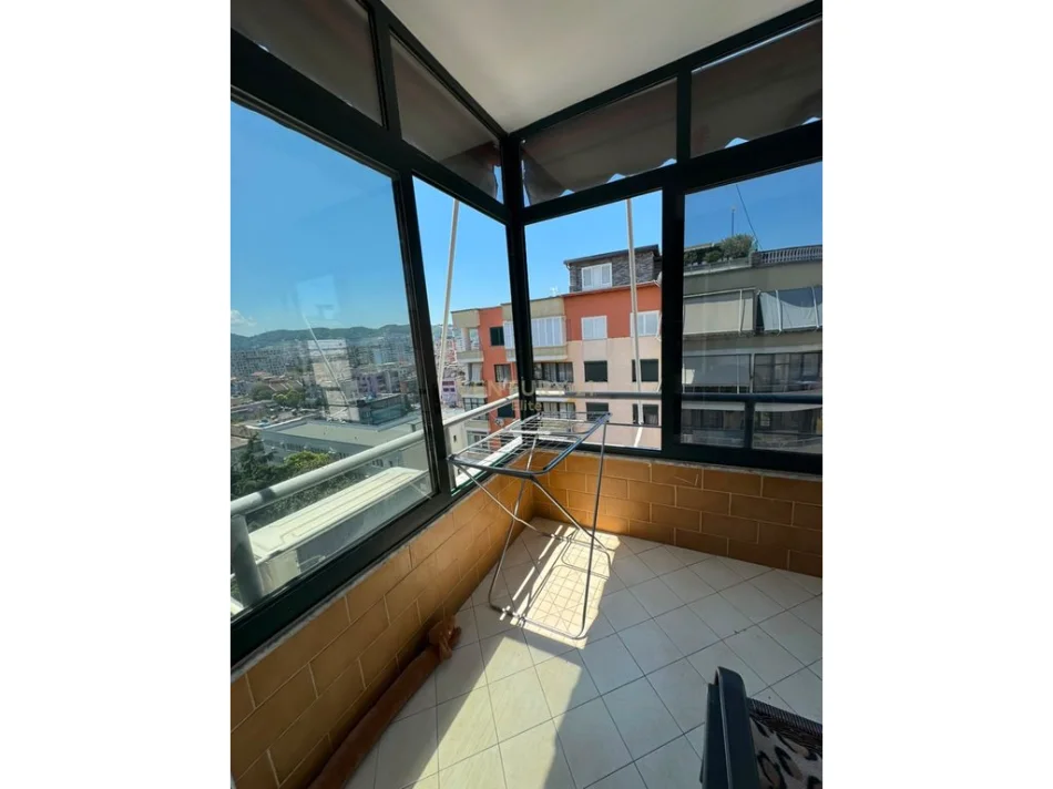 Tirane, jepet me qera apartament 2+1 Kati 9, 95 m² 850 € (21 dhjetori)