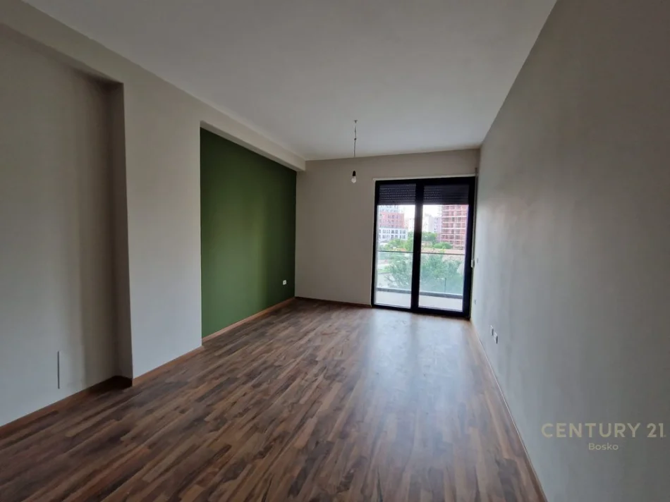 Tirane, shitet apartament 1+1+Ballkon Kati 3, 77 m² 134.500 € 