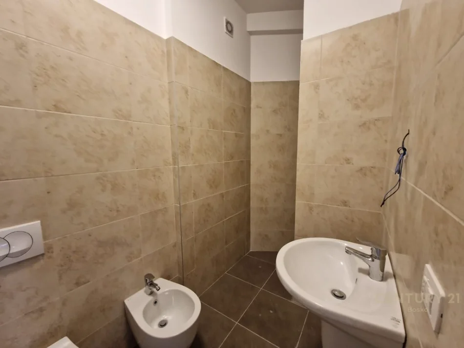 Tirane, shitet apartament 1+1+Ballkon Kati 3, 77 m² 134.500 € 