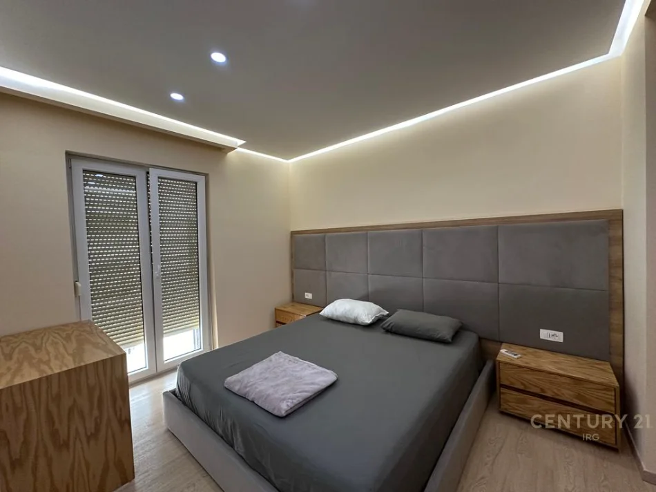 Tirane, jepet me qera apartament 2+1+Ballkon Kati 2, 102 m² 1.200 € (liqeni i thate park life residence)