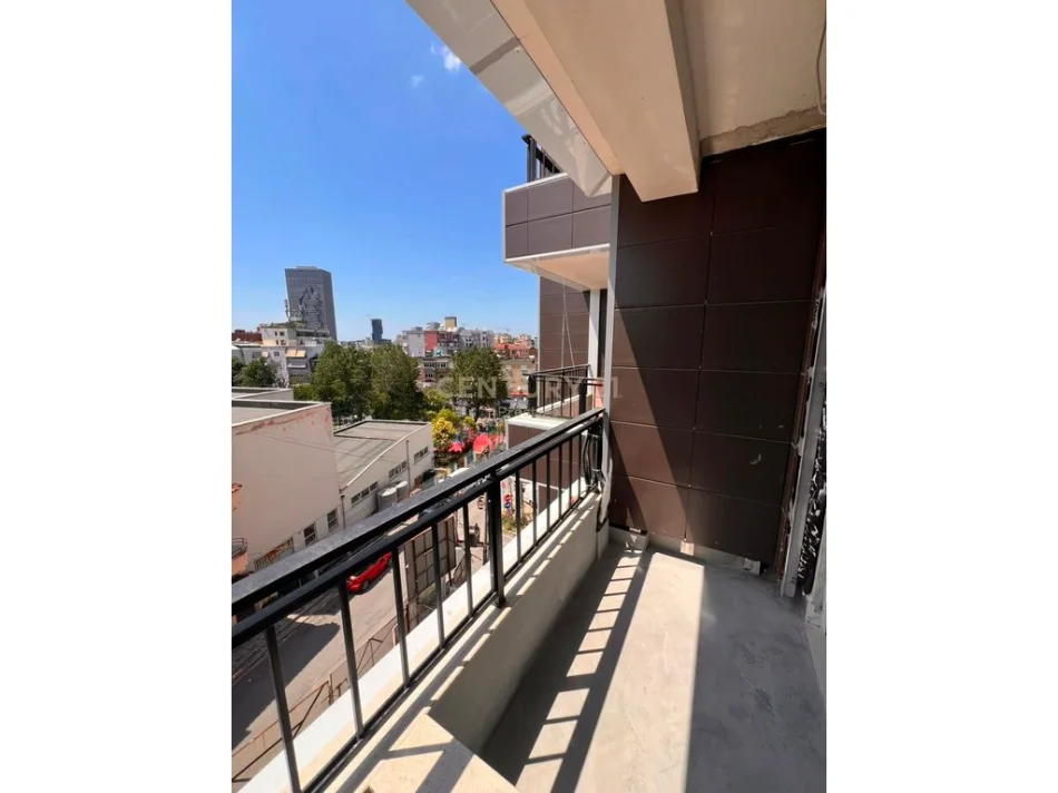 Tirane, shitet apartament 1+1+Ballkon Kati 3, 52 m² 149.000 € (mihal grameno prane shkolles osman myderizi)
