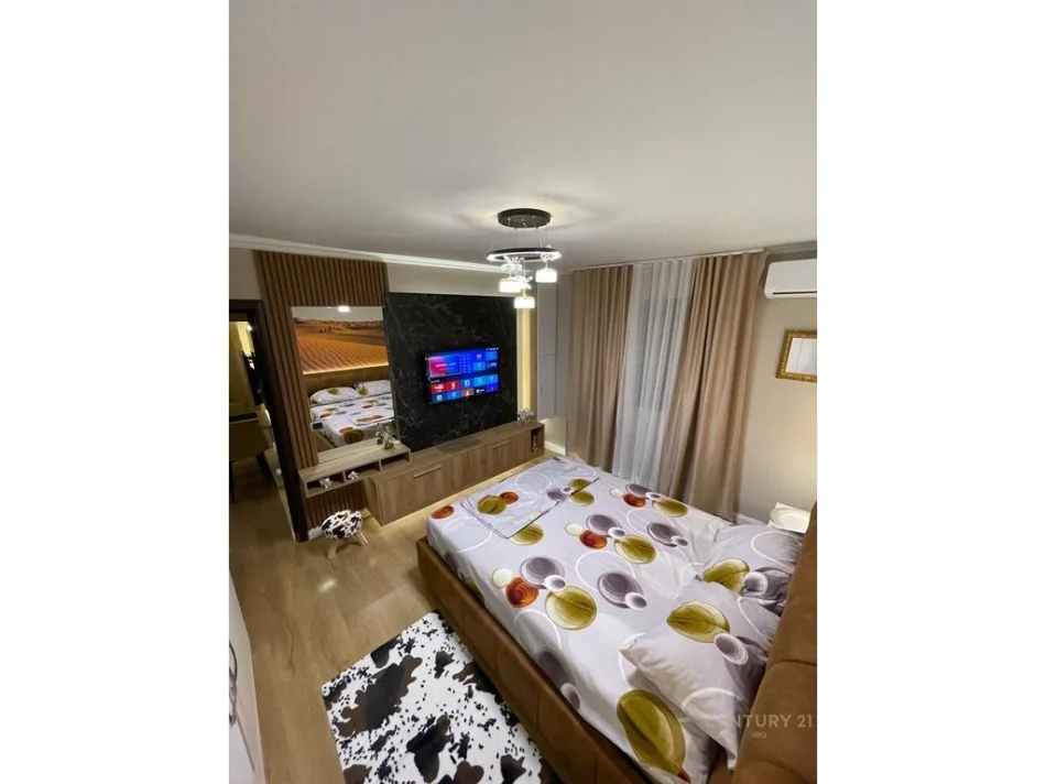 Tirane, jepet me qera apartament 2+1 Kati 5, 69 m² 650 € (tirana e re irfan tomini)
