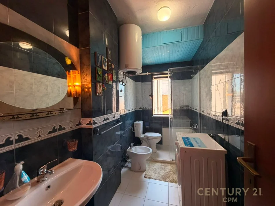 Tirane, jepet me qera apartament 1+1 Kati 3, 88 m² 650 € (sheshi willson)