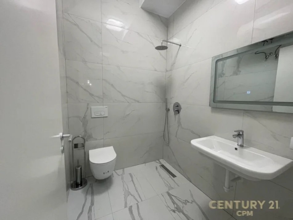 Tirane, jepet me qera apartament 2+1+Ballkon Kati 5, 100 m² 650 € (siri kodra 2)