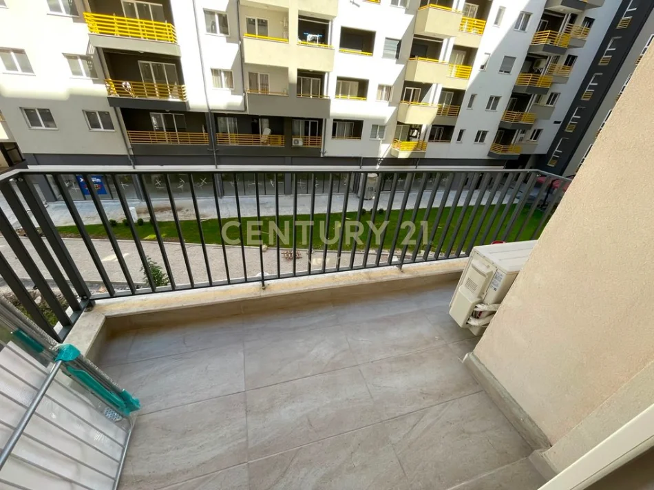 Tirane, jepet me qera apartament 1+1+Ballkon Kati 2, 73 m² 600 € (laprake)