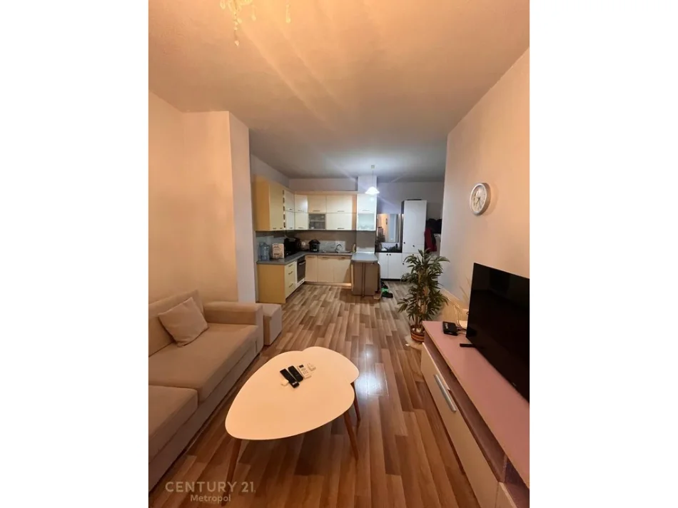 Tirane, shitet apartament 2+1 Kati 3, 106 m² 295.000 € (komuna e parisit kika 2)