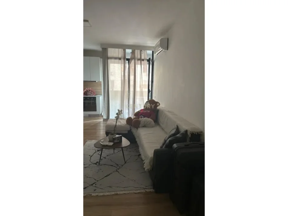 Tirane, jepet me qera apartament 1+1+Ballkon Kati 2, 72 m² 600 € (hipoteka perballe spak kompleski panorama 2)