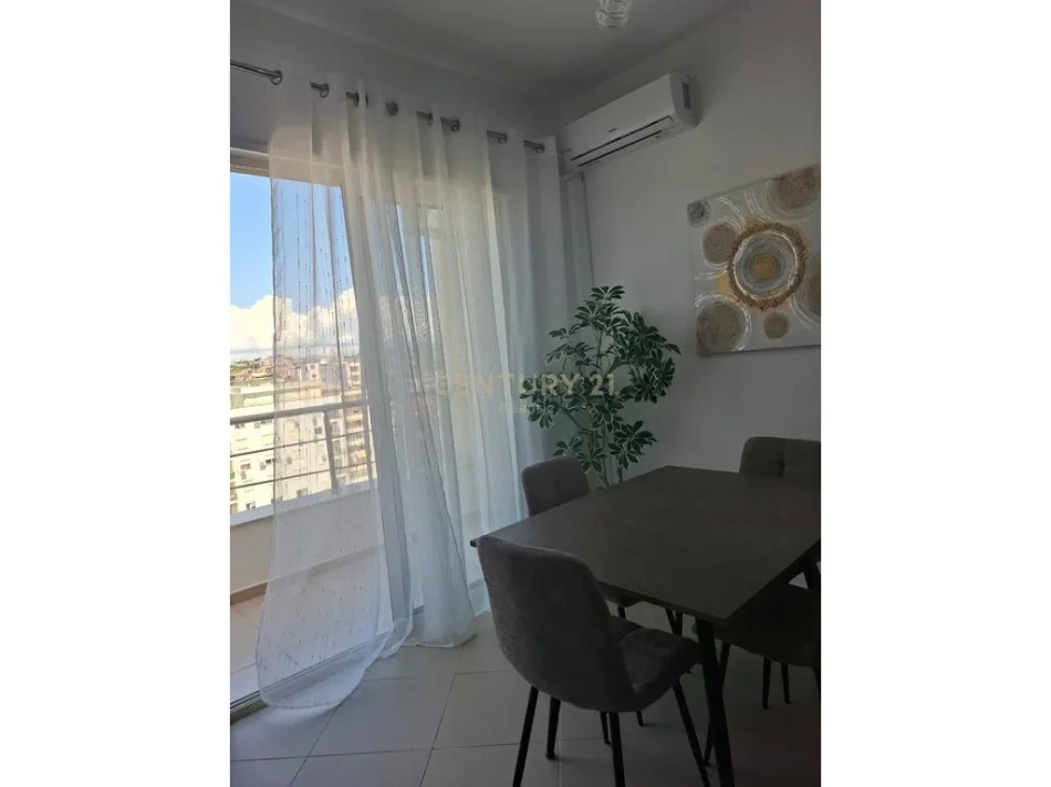 Durres, jepet me qera apartament 1+1 Kati 8, 70 m² 500 € (Plazh,Durres)