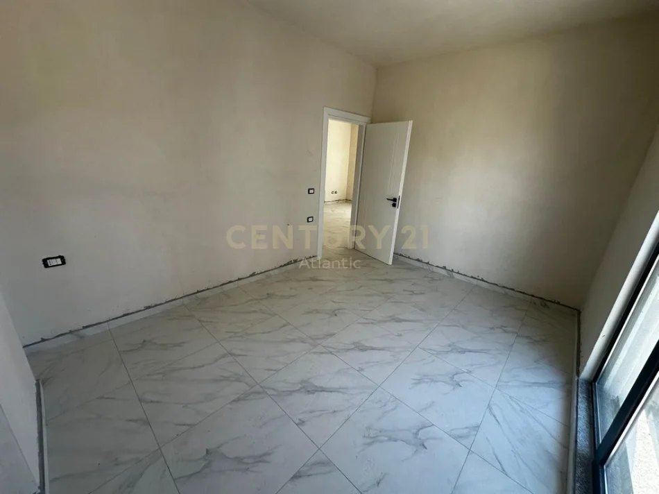 Durres, shitet apartament 1+1 Kati 2, 62 m² 89.000 € (Golem)
