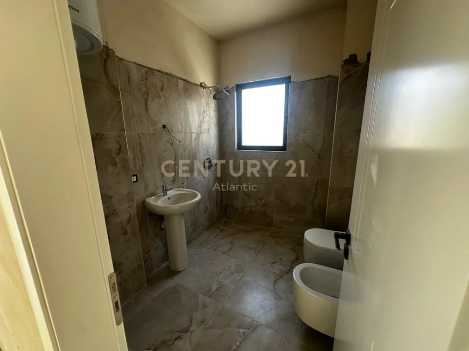 Durres, shitet apartament 1+1 Kati 2, 62 m² 89.000 € (Golem)