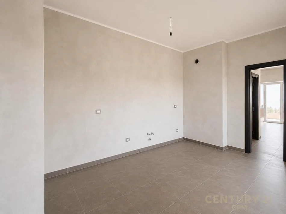 Tirane, shitet apartament 2+1+Ballkon Kati 4, 155 m² 250.000 € (vilat gjermane)