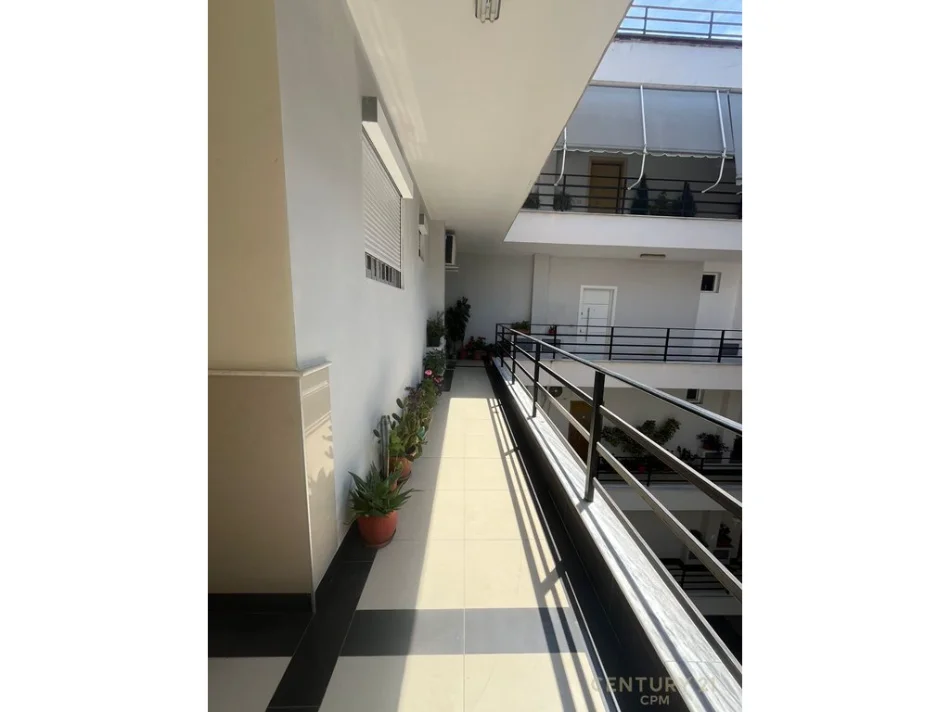 Tirane, shitet apartament 2+1+Ballkon Kati 4, 155 m² 250.000 € (vilat gjermane)
