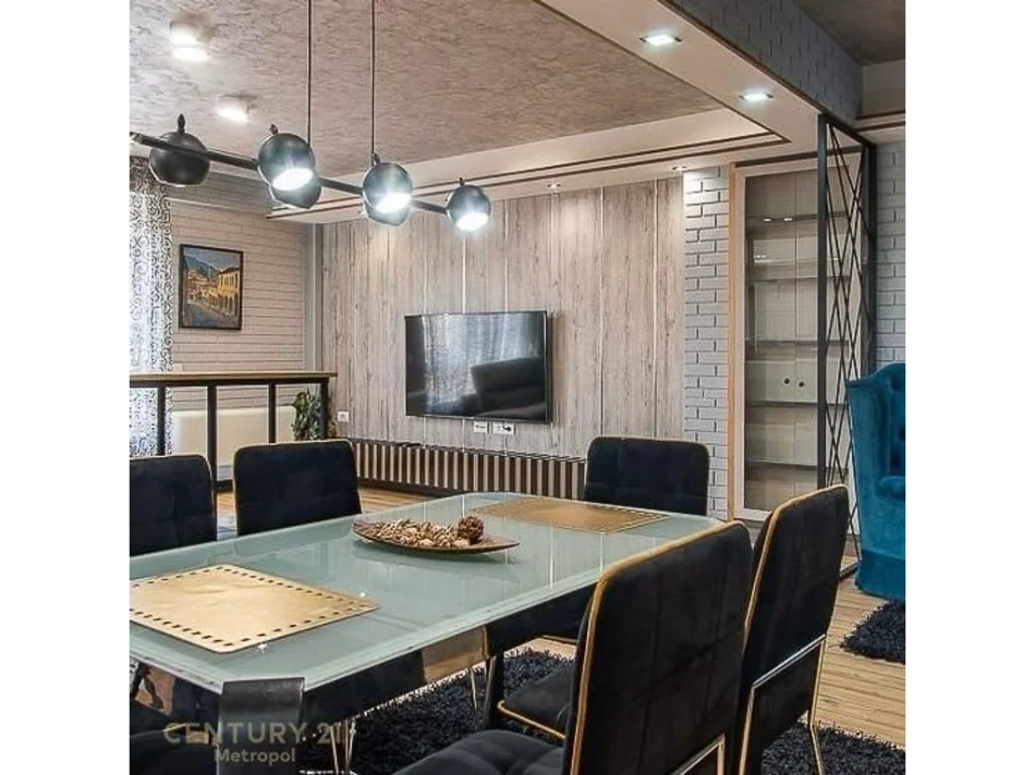Tirane, jepet me qera apartament 2+1 Kati 4, 190 m² 1.950 € (myslym shyri)
